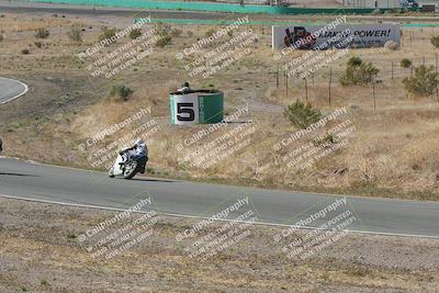 media/Apr-20-2025-AHRMA (Sun) [[393a79c373]]/Race/Group 11 early race/Turn 4b/